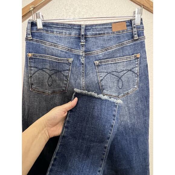 Judy Blue Jeans Women Sz 7 / 28 Boyfriend Fit Cut Off Bottoms JB88541 High Waist - Picture 13 of 13